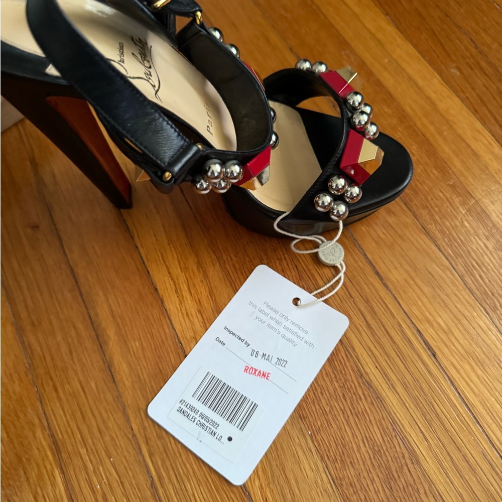 - nicol is back 85 crepe satin-louboutin heels 37.5 - Picture 3 of 15